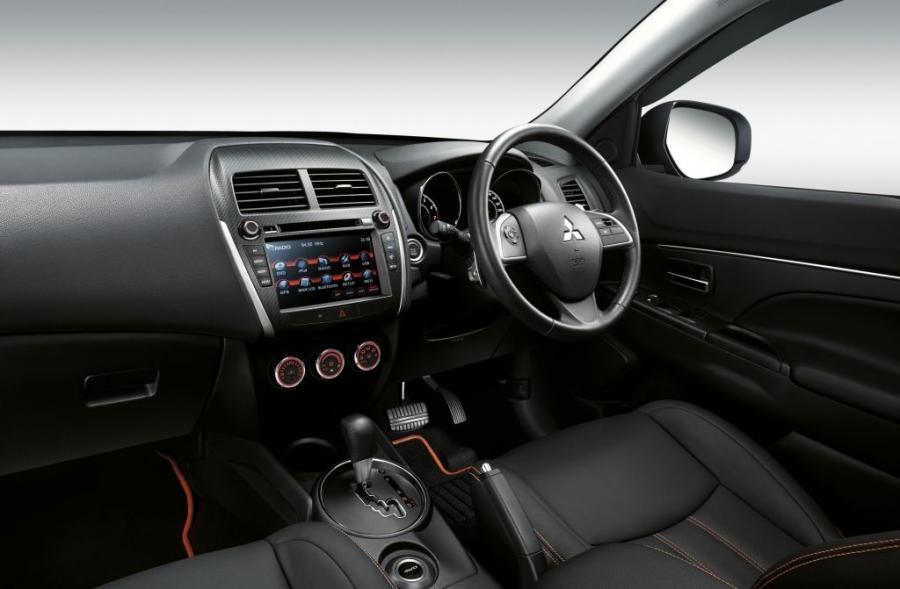  Mitsubishi ASX Orange Edition 2016 года  (фото 3 из 4)
